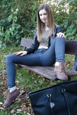 African Slim Girl Escorts in Sector 27 Gurugram