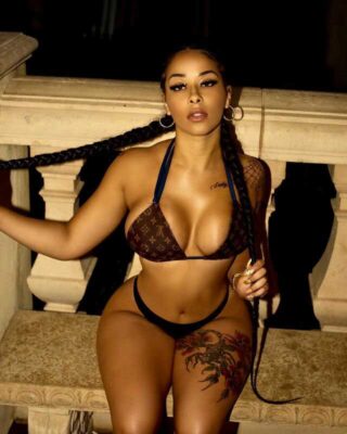 European Slim Girl Escorts in Sector 39 Gurugram