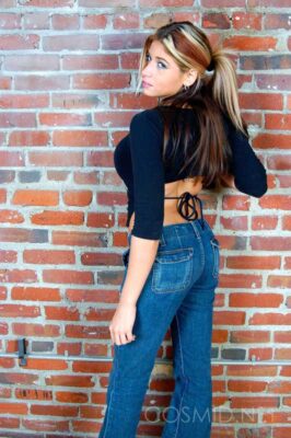 European Tall Girl Escorts in Sushant Lok Phase 2 Gurgaon