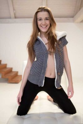 indian Tall Girl Escorts in Sector 27 Gurgaon