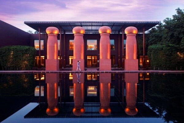 Escorts Near The Roseate Samalkha New Delhi